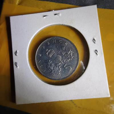 沼泽如烟--第1062场 英国1988年5便士