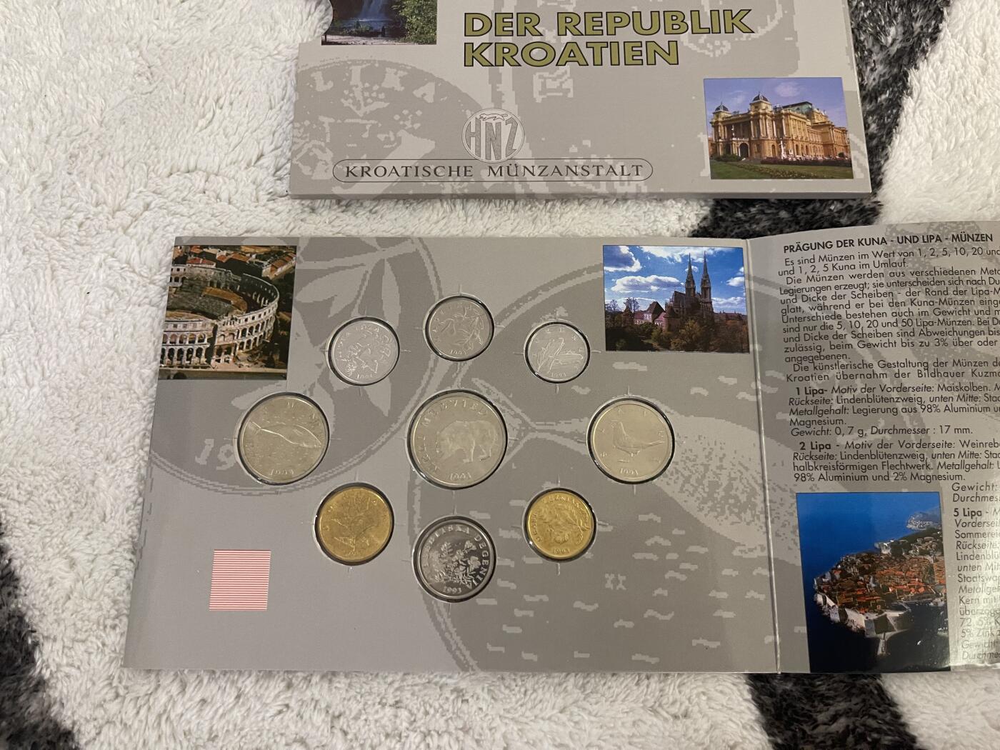 ❤️【币观天下】❤️ 第349期钱币拍卖场- 2026.4.24周五晚上6点半场 长期征集拍品  克罗地亚1993年中央银行官方套币 清年份 卡册比较薄