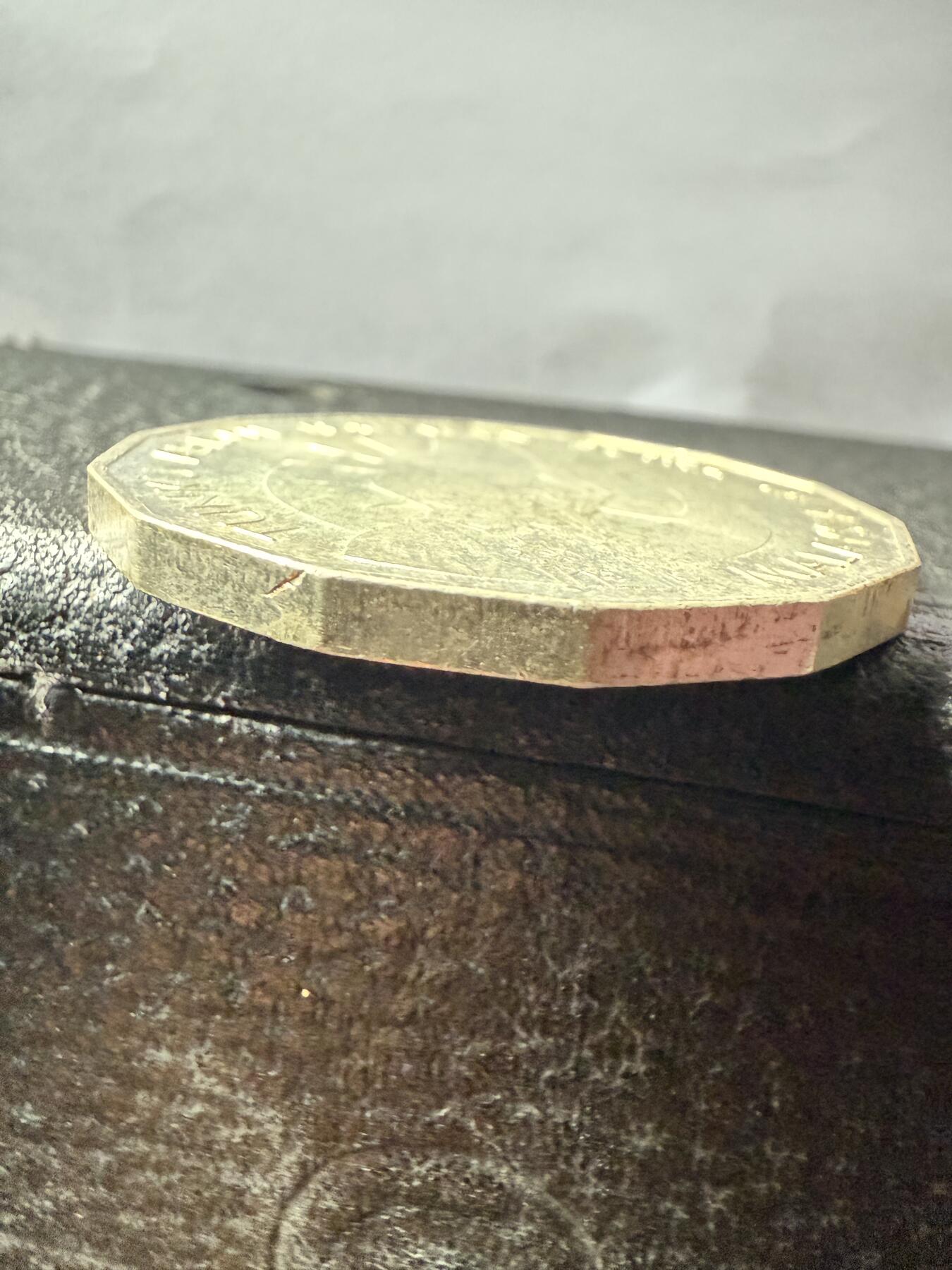 【周六 19:30】乾藏阁外国银币专场・裸币 / 评级币 + 银章铜章 保真包老 马来西亚 1982 年 25 林吉特大银币（独立纪念）