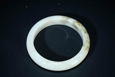 上海都达杂项专场102【全场包邮】  天然 翡翠（A货）手镯 附鉴定证书98-28