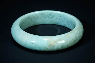 上海都达杂项专场102【全场包邮】  天然冰绿种翡翠（A货）手镯 附鉴定证书98-21