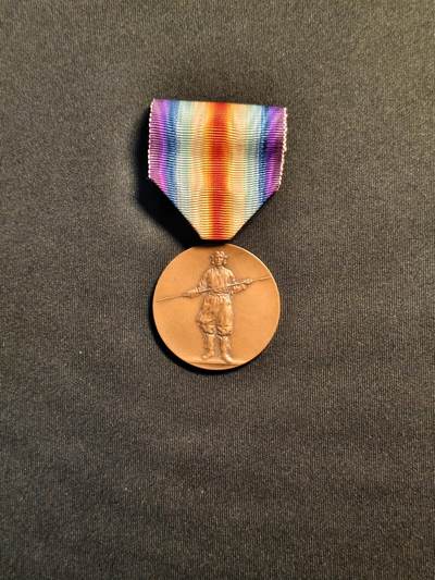 东亚欧洲主题杂货徽章勋章拍卖⑩ （五一大拍350+） 日本一战胜利纪念章