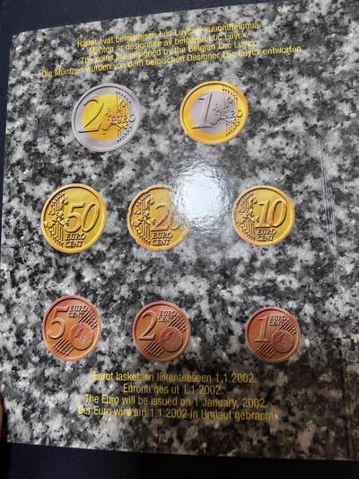 长老汇马年精选第十九场拍卖 1999芬兰欧元峰会5枚套币，卡装，含金属章1枚