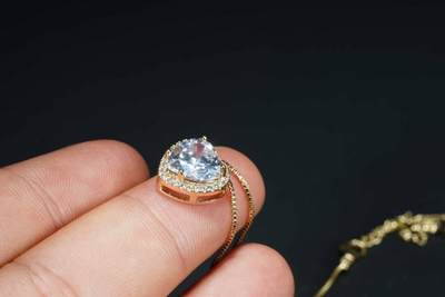 上海都达杂项专场103【全场包邮】  天然莫桑钻爱心项链70-196