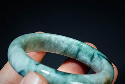 上海都达杂项专场102【全场包邮】  天然花青种翡翠（A货）手镯 附鉴定证书98-25