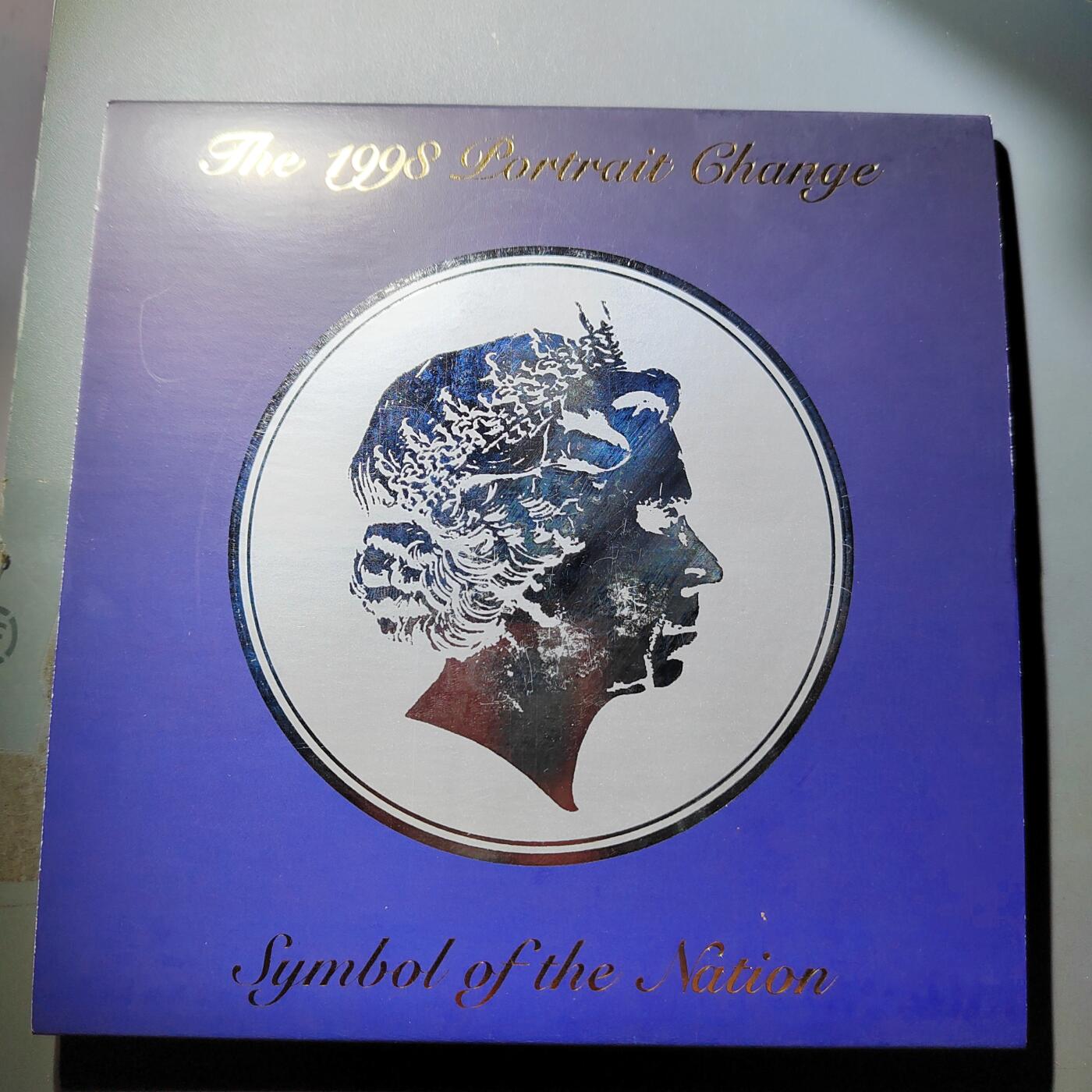 PCAI钱币  24-816  外国纸币与套币小专场