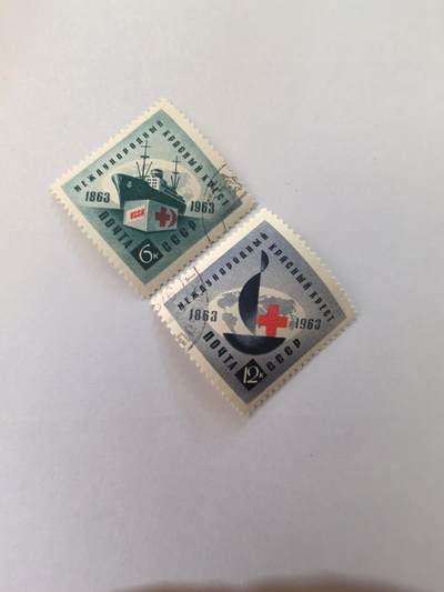 各国成套新旧票 苏联邮票1963年国际红十字会100周年菱形 2全旧