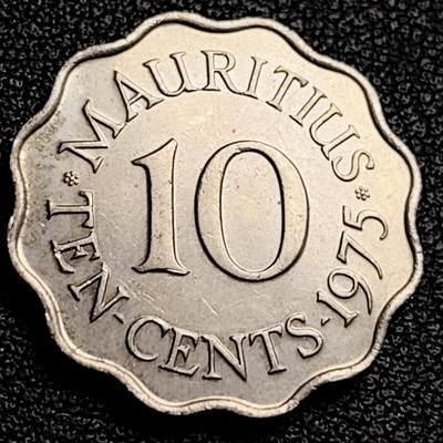 泉币菌-第231场-拍品多 请提前出价 花边币 1975英属 毛里求斯10分铜镍币 女王币 23.5毫米 5.15克