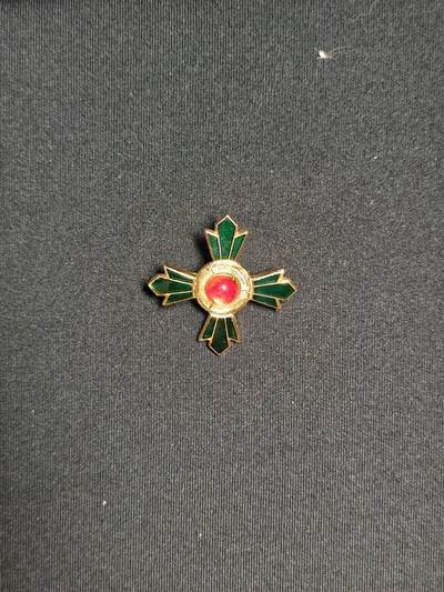 东亚欧洲主题杂货徽章勋章拍卖⑩ （五一大拍350+） 日本交通绿十字铜章