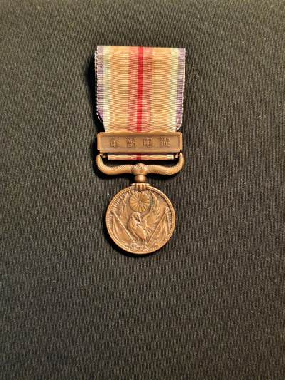 东亚欧洲主题杂货徽章勋章拍卖⑩ （五一大拍350+） 七七事变从军记章（勿忘国耻）