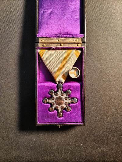 东亚欧洲主题杂货徽章勋章拍卖⑩ （五一大拍350+） 勋八等瑞宝章