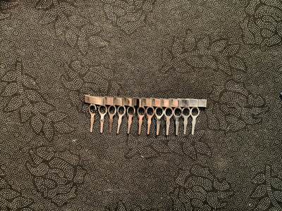 东亚欧洲主题杂货徽章勋章拍卖⑩ （五一大拍350+） 日本勋章架十二连一个