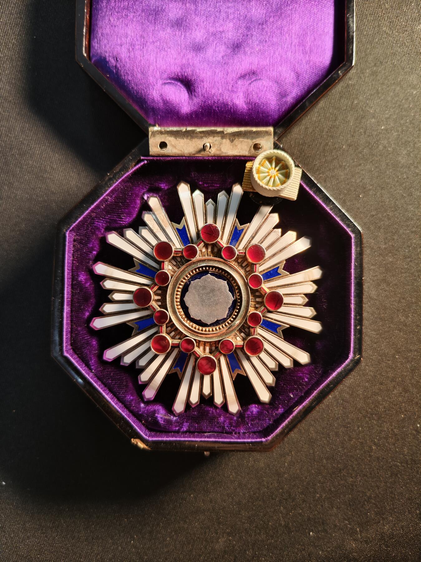 东亚欧洲主题杂货徽章勋章拍卖⑩ （五一大拍350+）