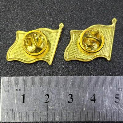 西秦中古拍卖第八十五期  越南共产党党徽 双旗版