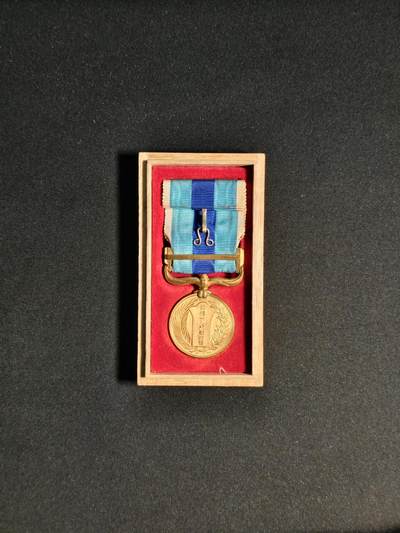 东亚欧洲主题杂货徽章勋章拍卖⑩ （五一大拍350+） 明治三十七八从军记章（日俄战争）