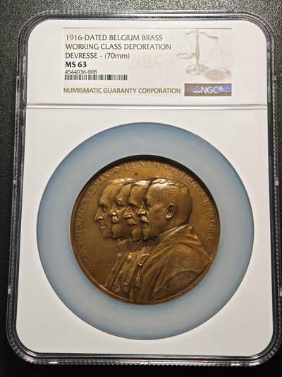 【德藏】世界币章拍卖第171期（拍品征集中~欢迎藏友联系）  1916年 比利时一战抵抗德国占领及驱逐工人阶级70mm纪念大铜章 NGC MS63 细节刻画细致 人物极其传神 大盒封装