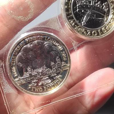 PCAI钱币  24-816  外国纸币与套币小专场 英国纪念币四枚 原封原光币