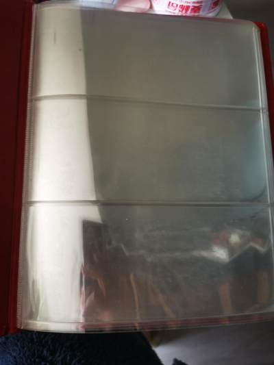 零零发流通品外国纸币拍卖 无佣金 收藏册四种，邮票收藏册PCCB的全新未使用15页，钱币收藏册小的15页两联，大的20页三联，还有一个加宽明泰竹节活页大册不含内页，原价就60多