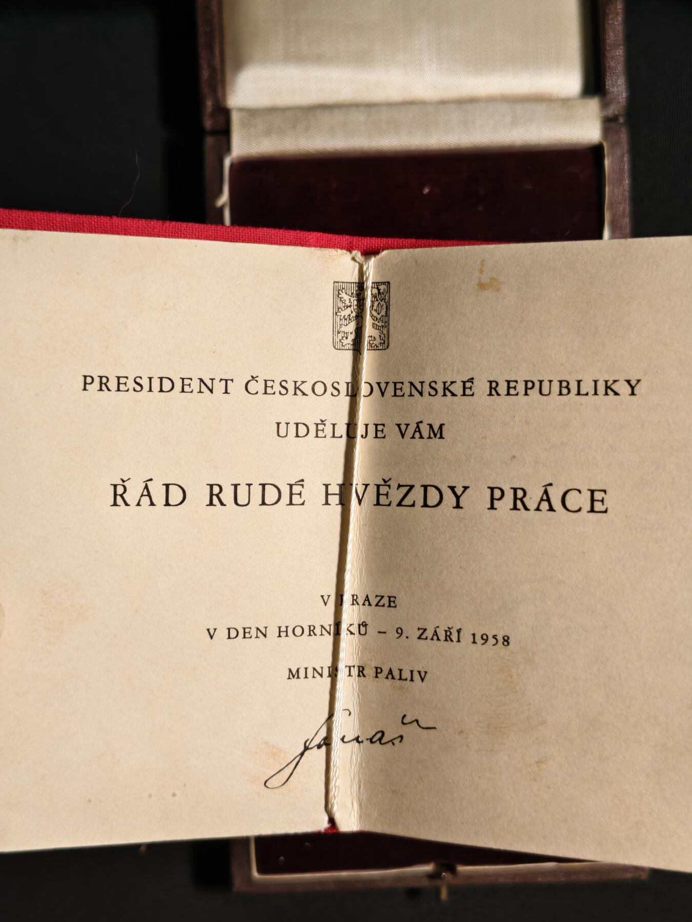 东亚欧洲主题杂货徽章勋章拍卖⑩ （五一大拍350+）