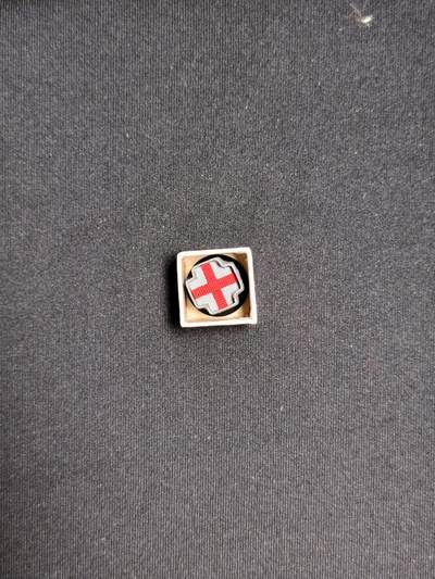 东亚欧洲主题杂货徽章勋章拍卖⑩ （五一大拍350+） 日本赤十字男特别会员章