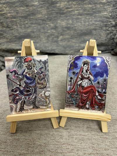 喜灰玩卡拍卖第八期，接拍品0佣金，欢迎送拍，释放现金流，让自己有资金可以购买更多喜欢的卡牌，让别的卡友能淘到更多心仪的卡牌 卡德曼 西游记 贾志鹏老师绘 玉兔精 黑风怪 一组两张 折光粗闪