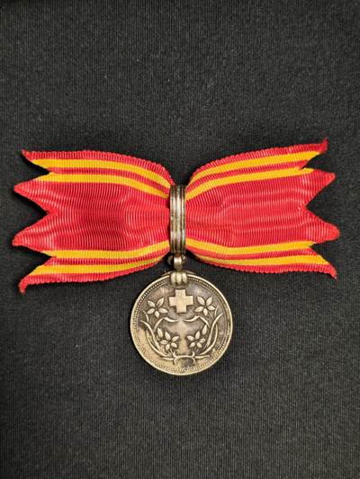 东亚欧洲主题杂货徽章勋章拍卖⑩ （五一大拍350+） 女版满洲赤十字