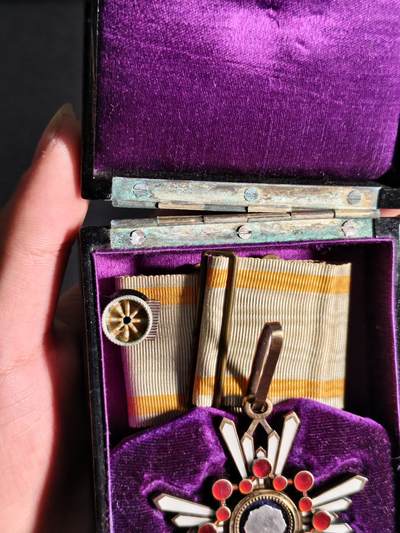 东亚欧洲主题杂货徽章勋章拍卖⑩ （五一大拍350+） 勋三等瑞宝章