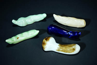 上海都达杂项专场102【全场包邮】  陶瓷仿生蔬菜筷架 5件98-395