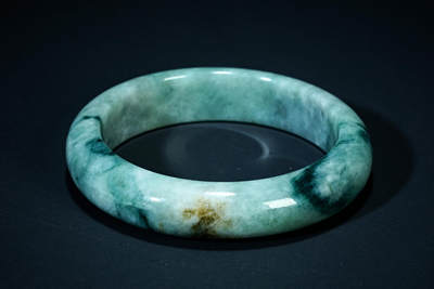 上海都达杂项专场102【全场包邮】  天然花青种翡翠（A货）手镯 附鉴定证书98-25