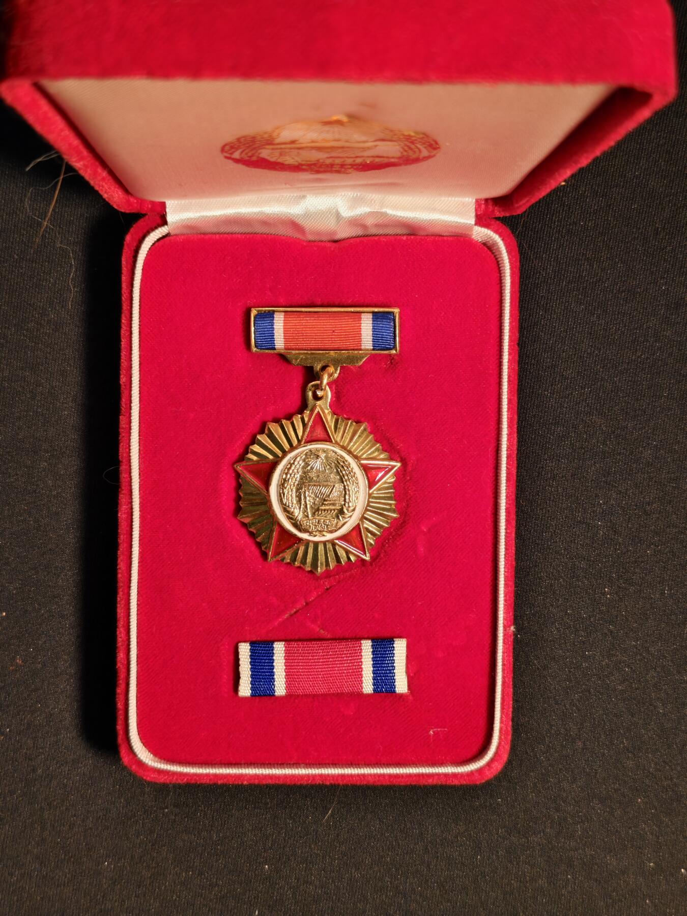 东亚欧洲主题杂货徽章勋章拍卖⑩ （五一大拍350+）