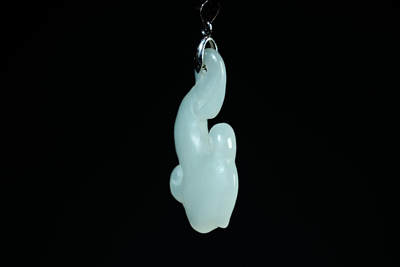 上海都达杂项专场102【全场包邮】  天然和田玉精雕《祥云如意》挂件98-67