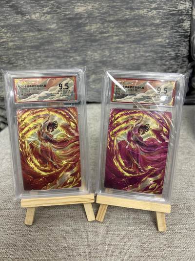 喜灰玩卡拍卖第八期，接拍品0佣金，欢迎送拍，释放现金流，让自己有资金可以购买更多喜欢的卡牌，让别的卡友能淘到更多心仪的卡牌 卡德曼 杆子老师绘 貂蝉  貂蝉异色限编032/066编 折光粗闪