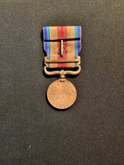 东亚欧洲主题杂货徽章勋章拍卖⑩ （五一大拍350+） 七七事变从军记章（勿忘国耻）