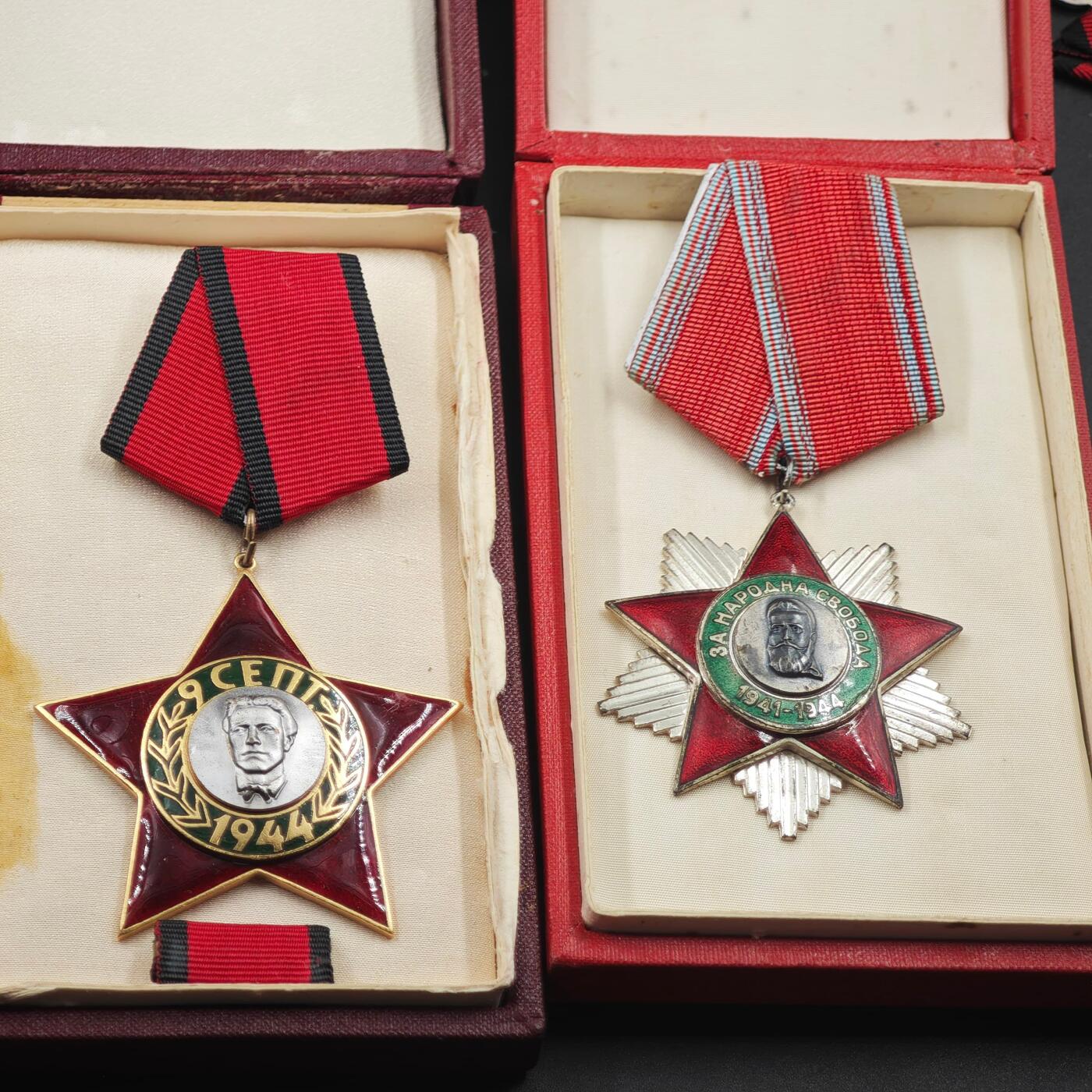 4月23日结束，成斌徽章钱币专场