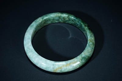 上海都达杂项专场102【全场包邮】  天然 冰绿翡翠（A货）手镯 附鉴定证书98-24