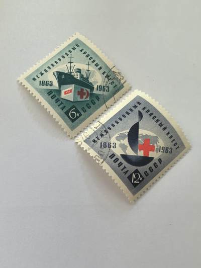 各国成套新旧票 苏联邮票1963年国际红十字会100周年菱形 2全旧