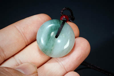 上海都达杂项专场102【全场包邮】  石英岩玉平安扣挂件 附鉴定证书98-213