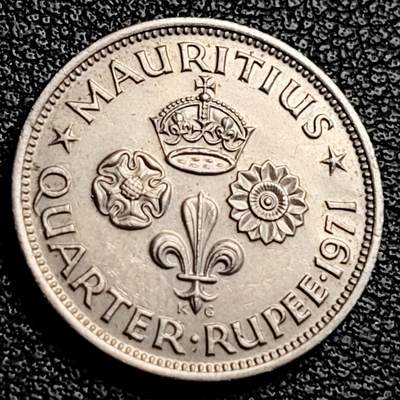泉币菌-第231场-拍品多 请提前出价 女王版 英属毛里求斯 25分 1/4卢比镍铜硬币1971年 19mm3g