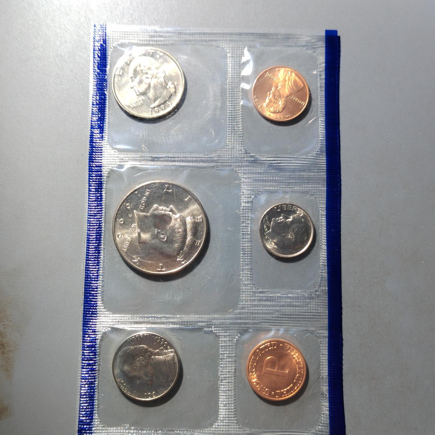 PCAI钱币  24-816  外国纸币与套币小专场