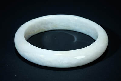 上海都达杂项专场102【全场包邮】  天然冰糯种翡翠（A货）手镯 附鉴定证书98-19