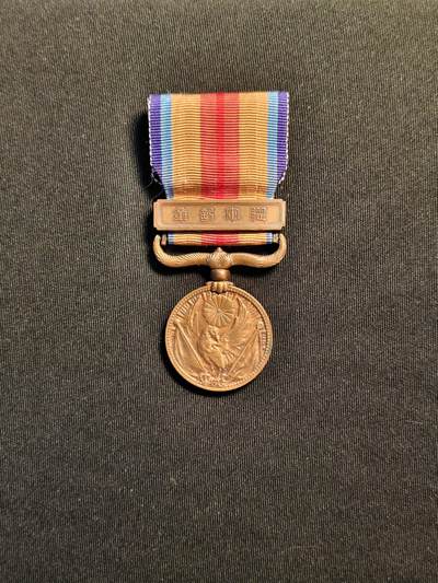 东亚欧洲主题杂货徽章勋章拍卖⑩ （五一大拍350+） 七七事变从军记章（勿忘国耻）