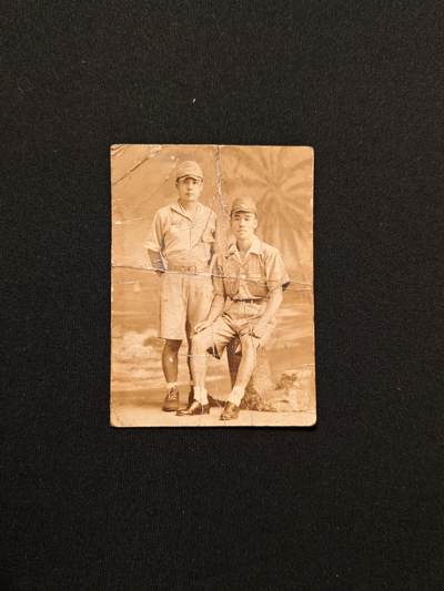 东亚欧洲主题杂货徽章勋章拍卖⑩ （五一大拍350+） 日军南洋合影一张