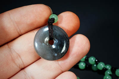 上海都达杂项专场102【全场包邮】  天然岫玉碧绿平安扣挂件98-212