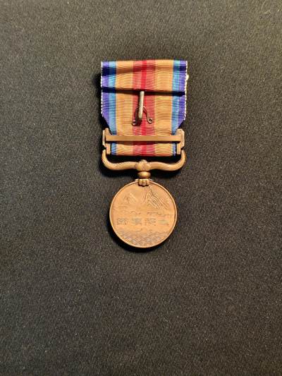 东亚欧洲主题杂货徽章勋章拍卖⑩ （五一大拍350+） 七七事变从军记章（勿忘国耻）