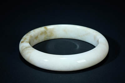 上海都达杂项专场102【全场包邮】  天然 翡翠（A货）手镯 附鉴定证书98-28