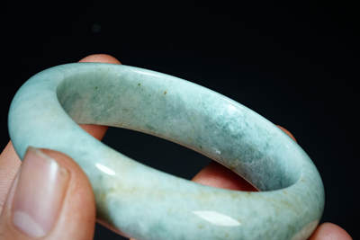 上海都达杂项专场102【全场包邮】  天然冰绿种翡翠（A货）手镯 附鉴定证书98-21