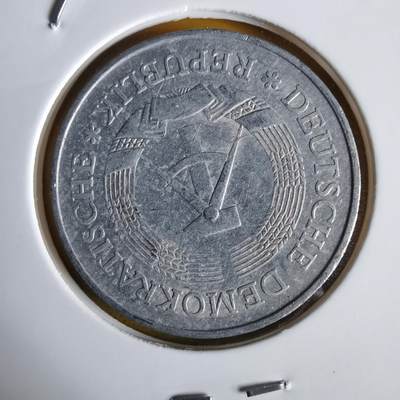 沼泽如烟--第1064场 东德1977年1马克