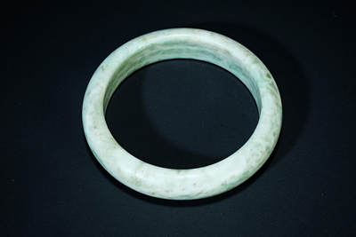 上海都达杂项专场102【全场包邮】  天山翠手镯98-29