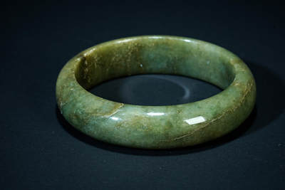 上海都达杂项专场102【全场包邮】  天然深油绿翡翠（A货）手镯 附鉴定证书98-26