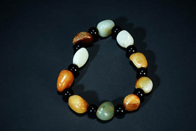 上海都达杂项专场102【全场包邮】  天然和田玉籽料手串98-196